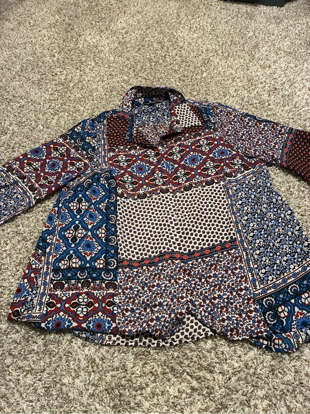 Valerie Stevens Blue and Red 3/4 Sleeve Button Down Shirt
